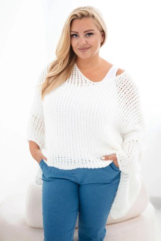 Sweter damski ażurowy oversize z dekoltem V i dłuższym tyłem ecru